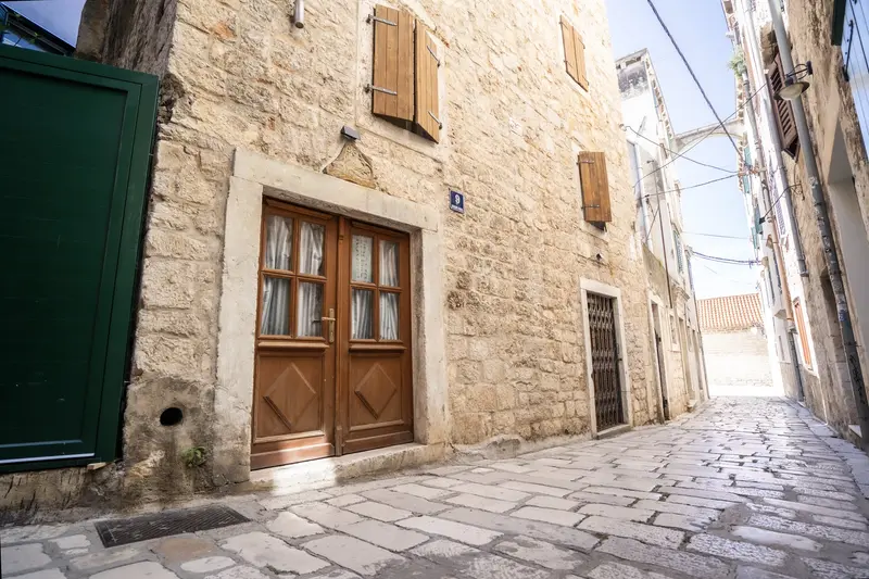 Šibenik Old Town House — exterior view 3